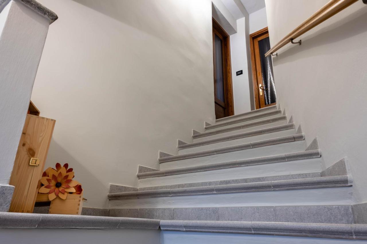 Alla Torre - Nel Cuore Del Borgo Storico Кастаньоле-Ланце Экстерьер фото